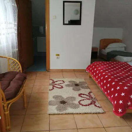 Casa Zura Гостевой дом Буштени